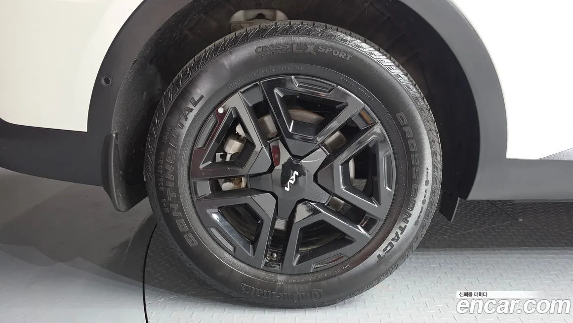 Kia Sorento — фото 10