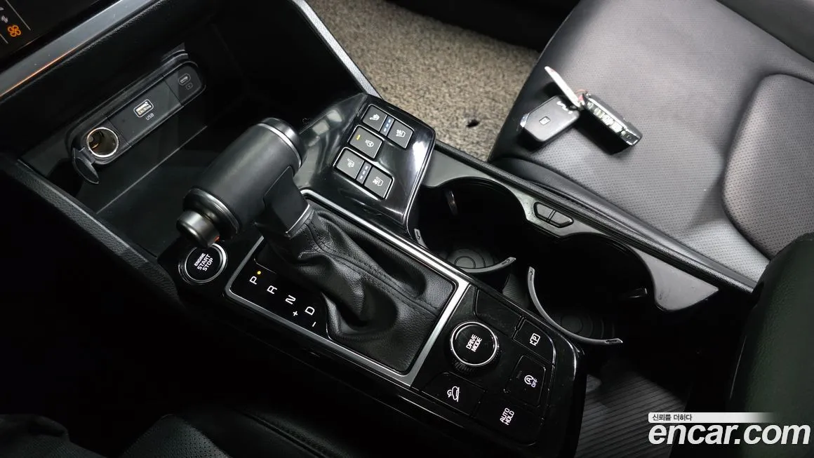 Kia Sportage — фото 8