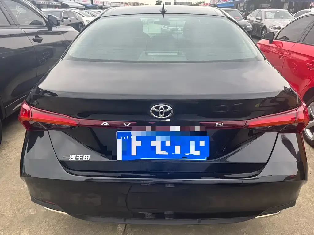Toyota Avalon 2023 из CN, фото 2