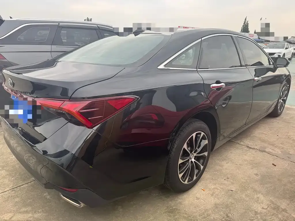 Toyota Avalon 2023 из CN, фото 4