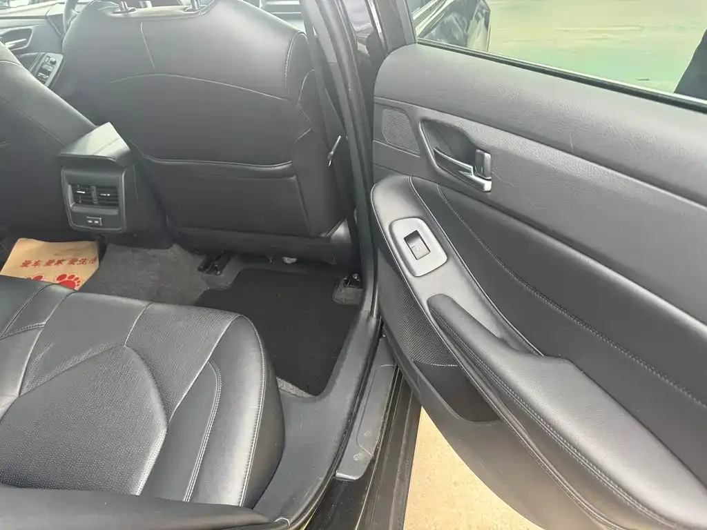 Toyota Avalon 2023 из CN, фото 3