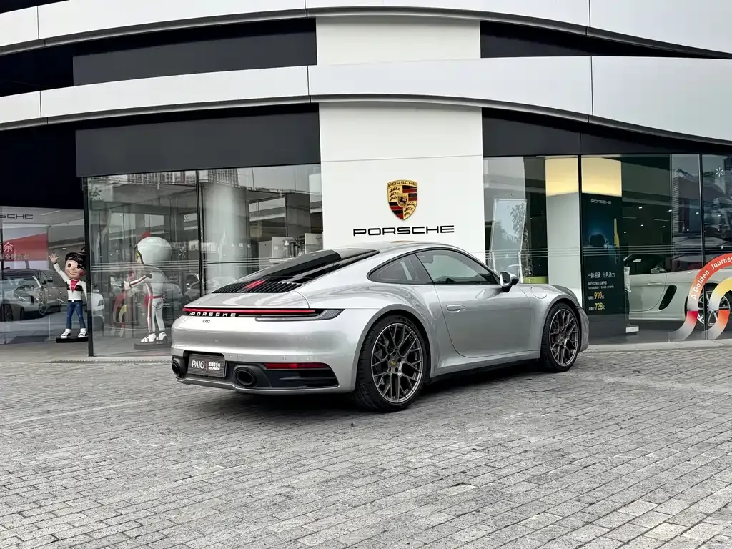 Porsche 911 2024 из CN, фото 8