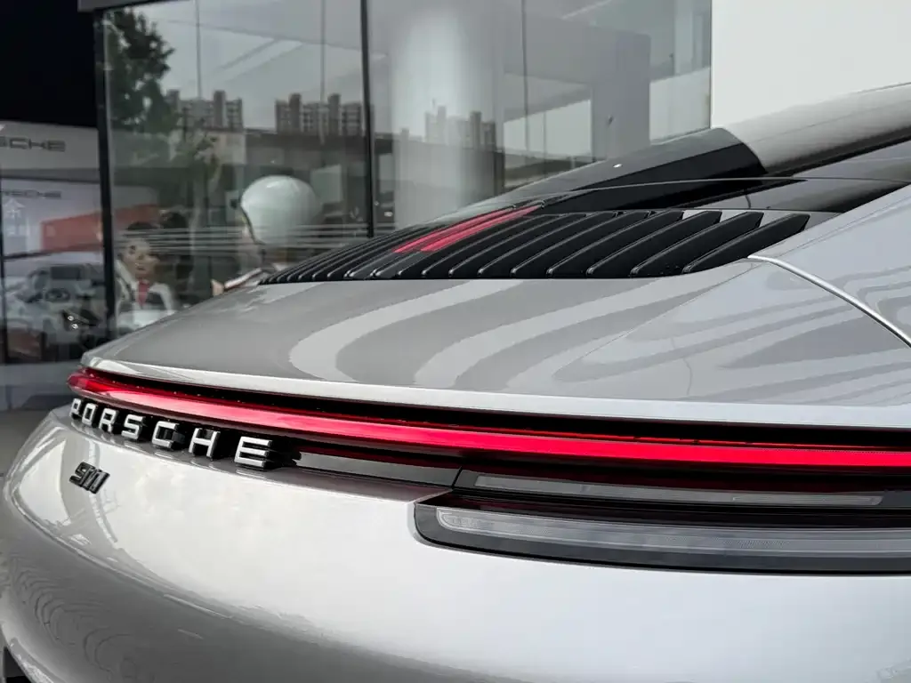 Porsche 911 2024 из CN, фото 3