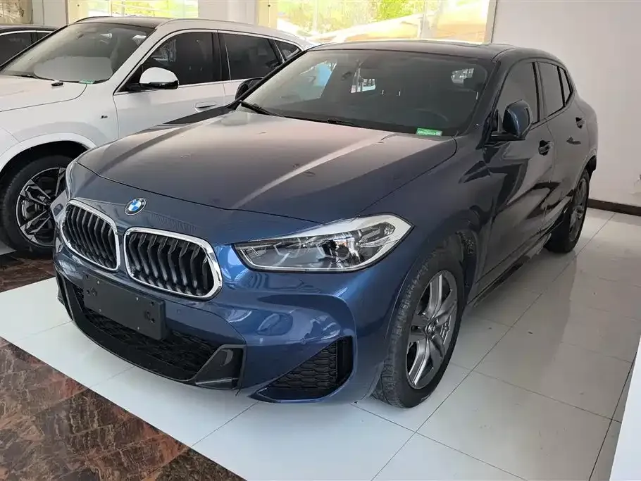 BMW X2 — фото 1