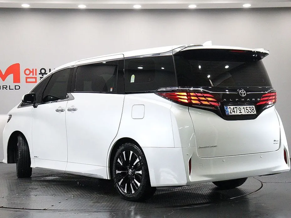 Toyota Alphard 2024 из KR, фото 8