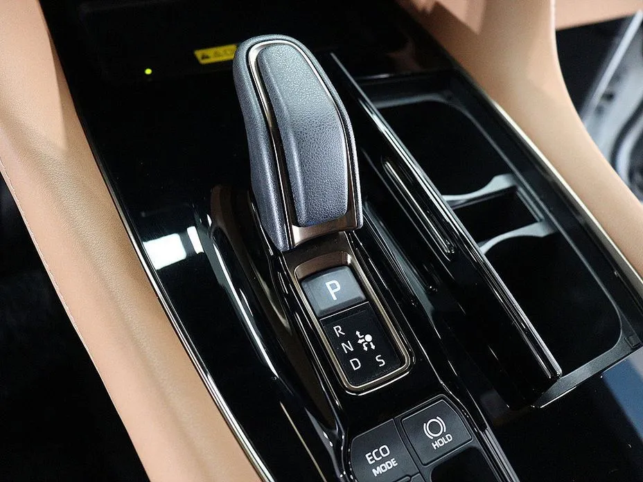 Toyota Alphard 2024 из KR, фото 3