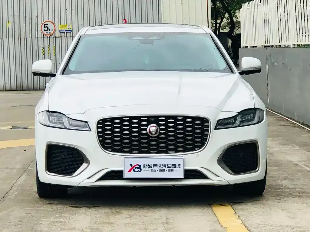 Jaguar XFL 2023 из CN, фото 7