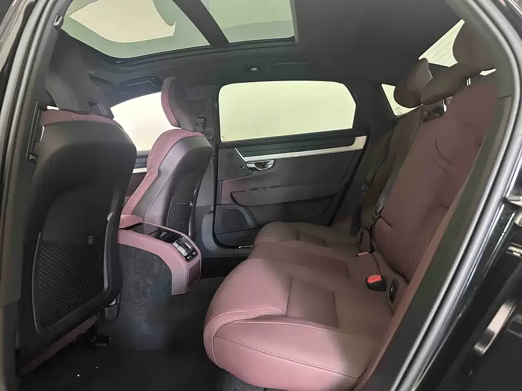 Volvo S90 2026 из CN, фото 7