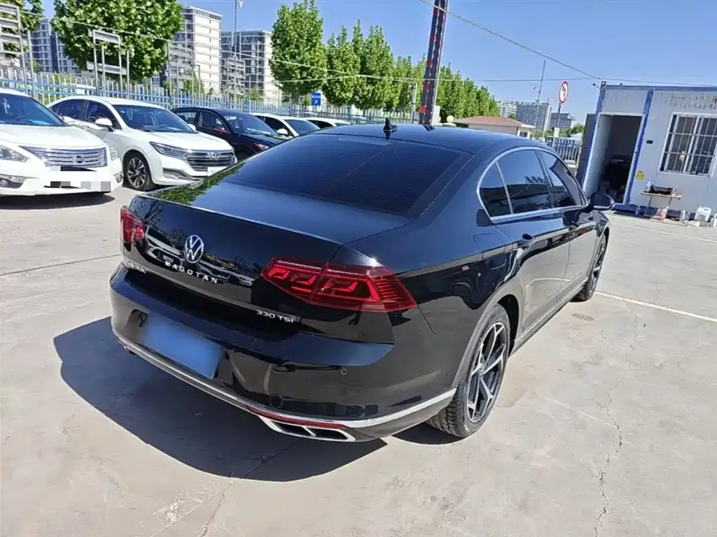 Volkswagen Magotan 2023 из CN, фото 6