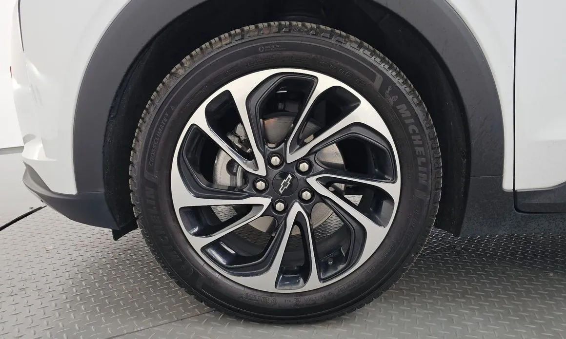 Chevrolet (GM Daewoo) Bolt EUV 2023 из KR, фото 7