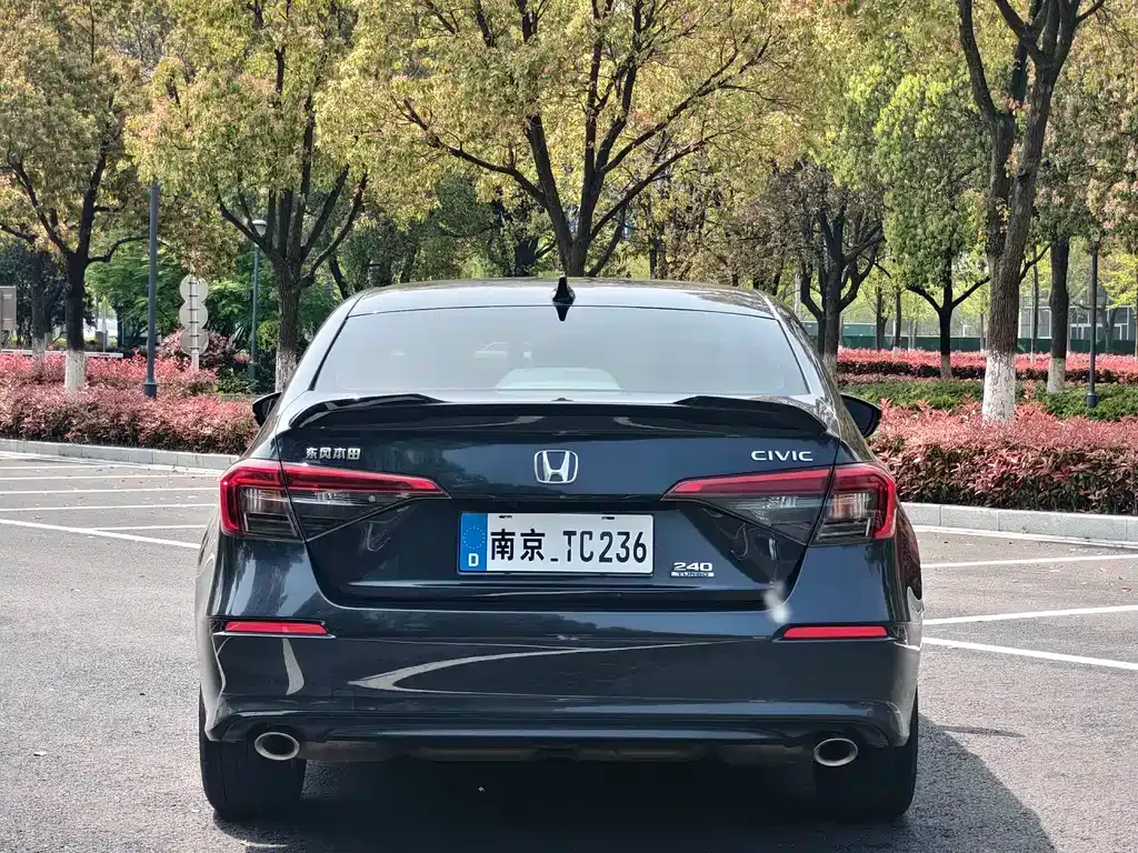 Honda Civic — фото 8