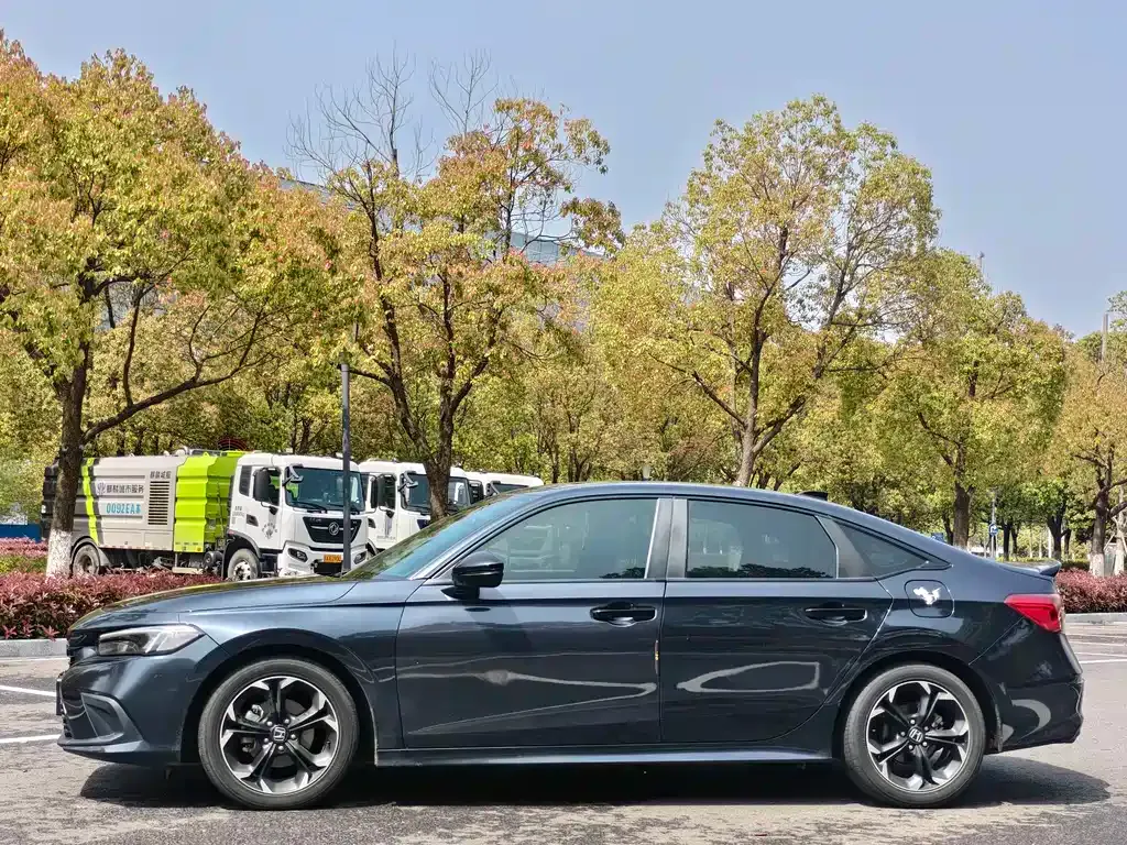Honda Civic — фото 6