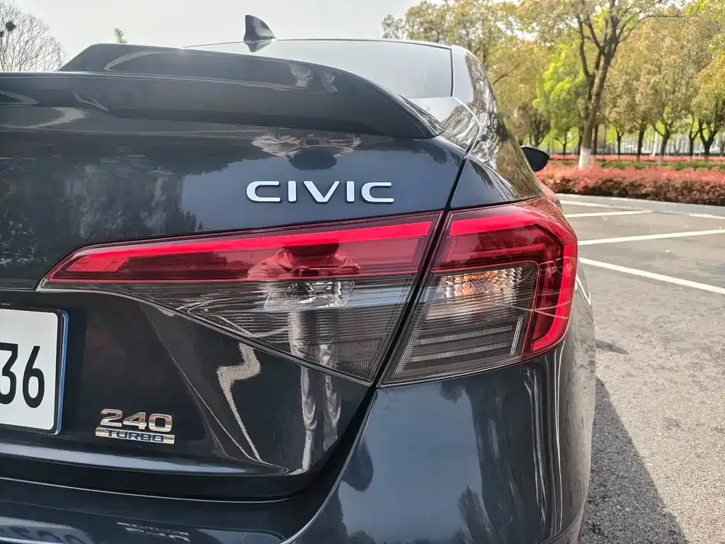 Honda Civic — фото 5