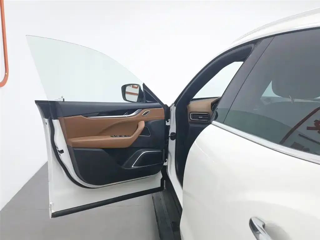 Maserati Levante 2022 из CN, фото 7