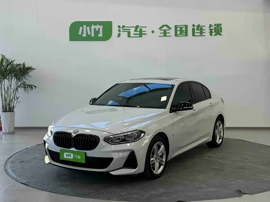 BMW 1 Series — фото 1