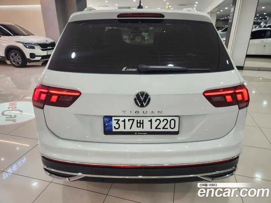 Volkswagen Tiguan — фото 8