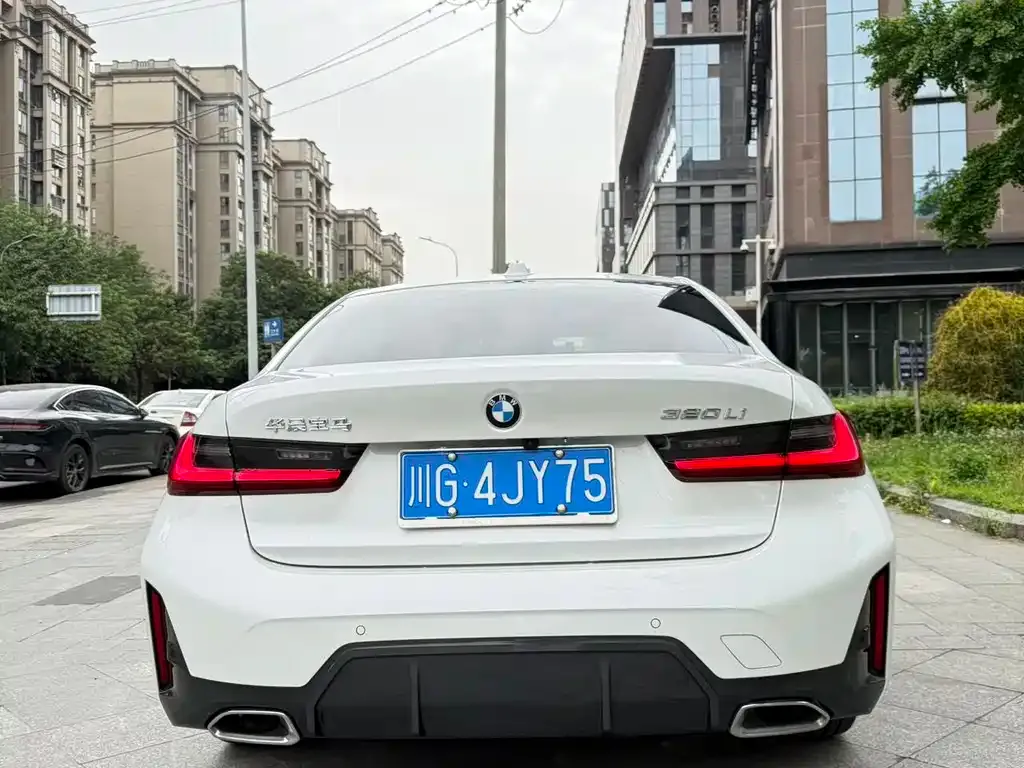 BMW 3 Series 2023 из CN, фото 8