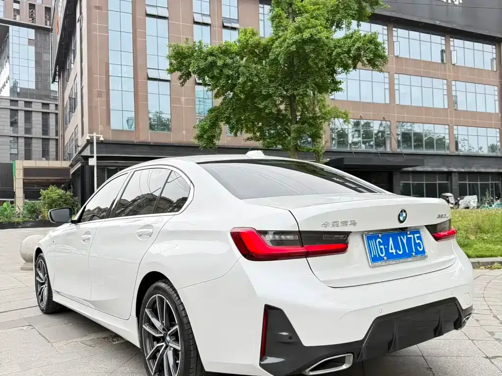 BMW 3 Series 2023 из CN, фото 7