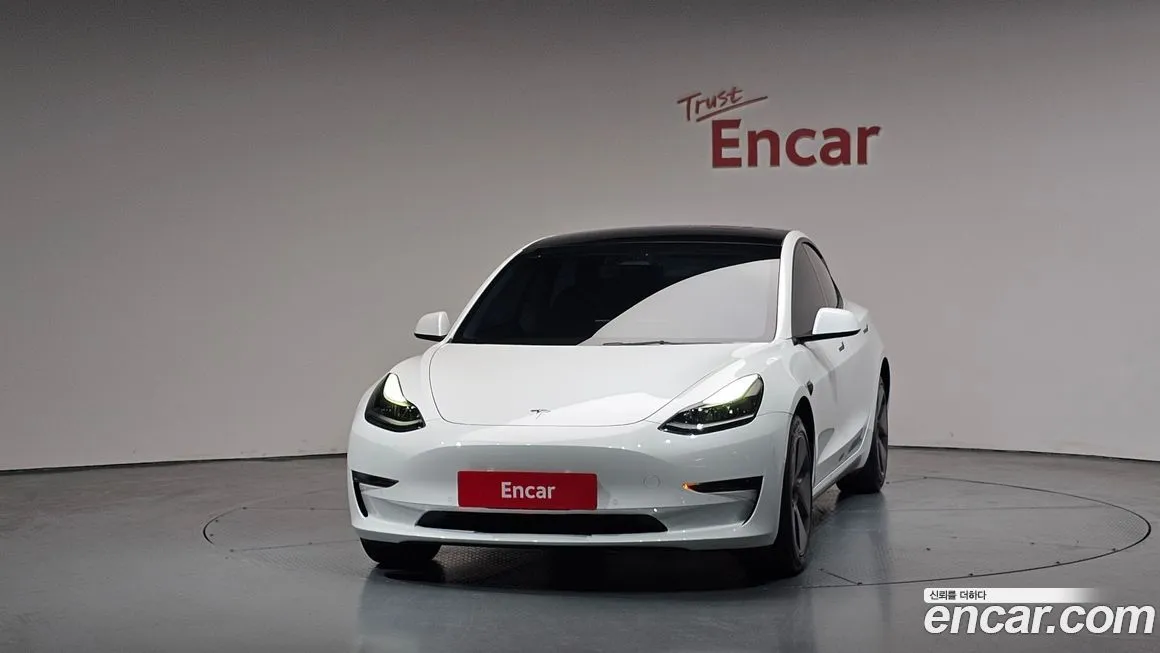 Tesla Model 3 2022 из KR, фото 2