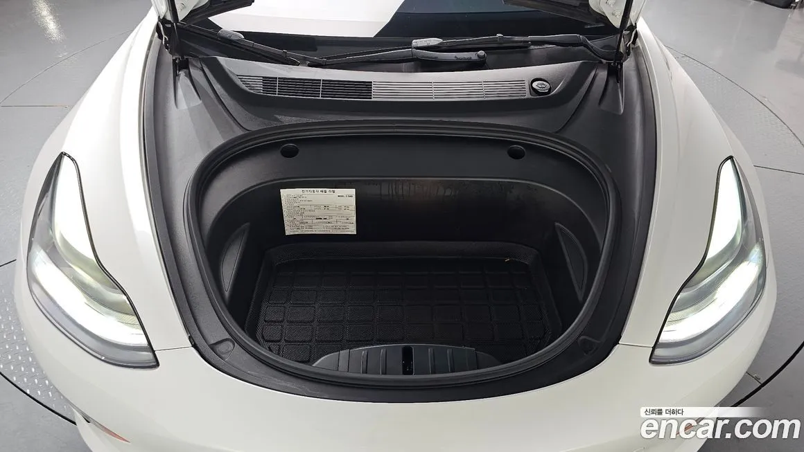 Tesla Model 3 2022 из KR, фото 3