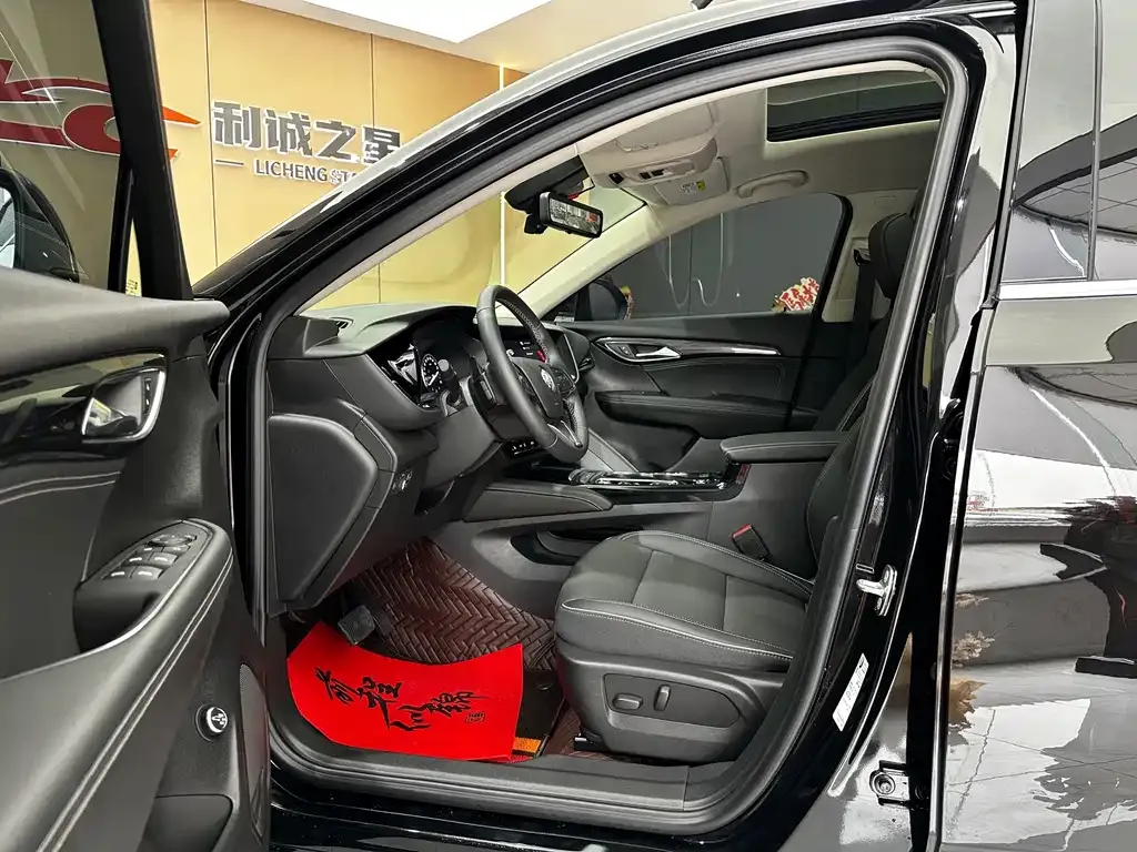 Buick Envision Plus — фото 7