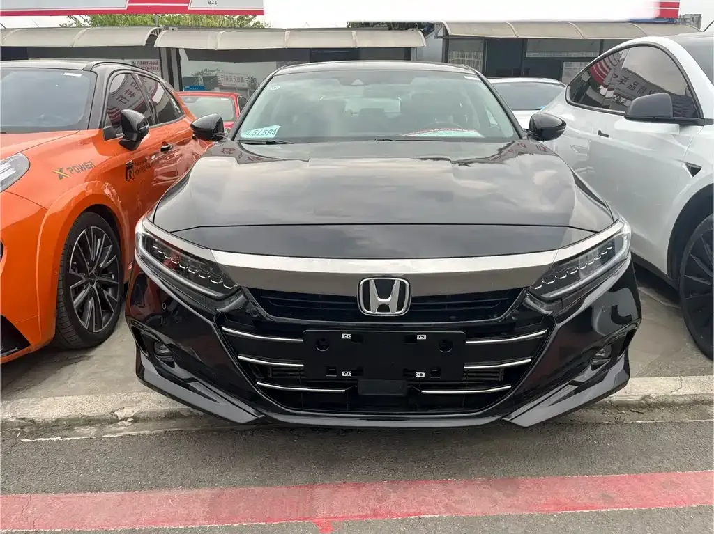 Honda Accord — фото 5