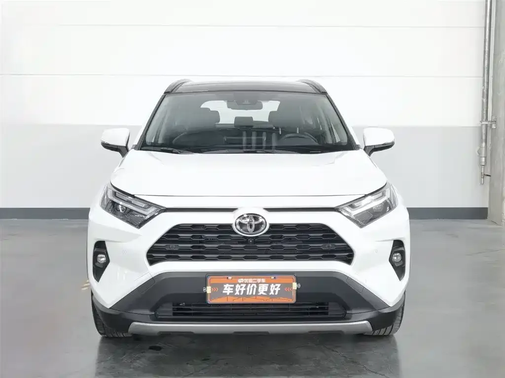 Toyota RAV4 — фото 2