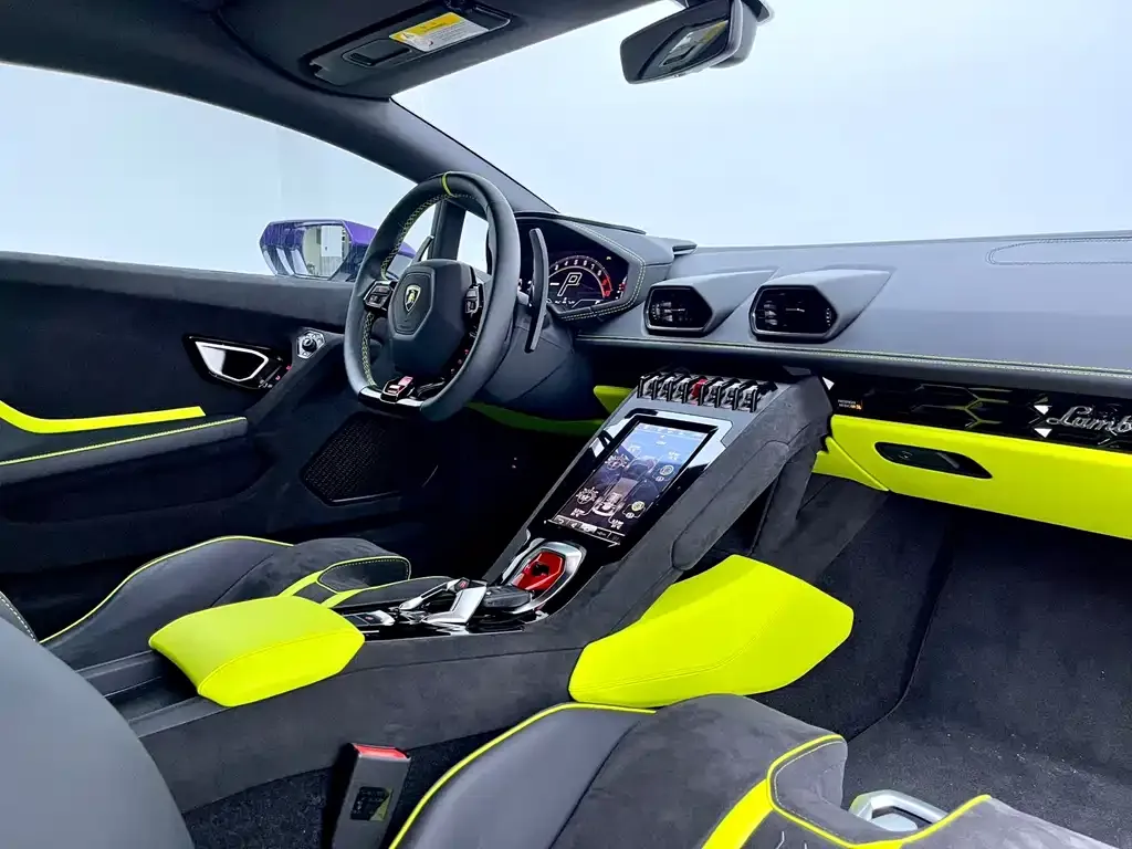Lamborghini Huracan 2024 из CN, фото 8