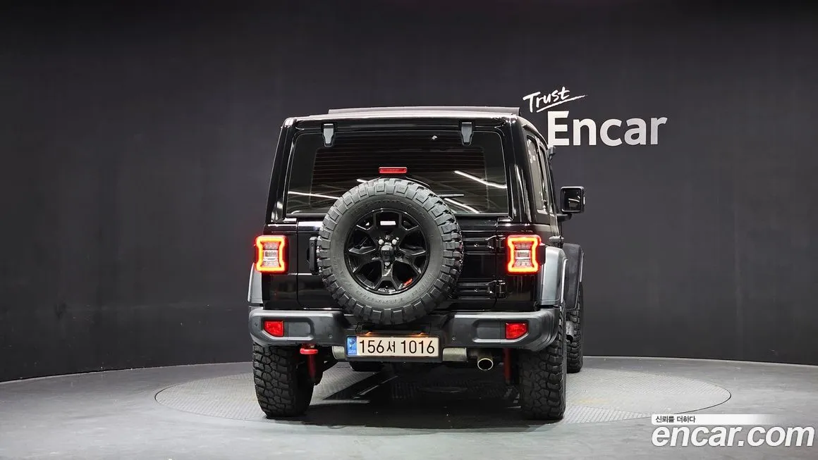 Jeep Wrangler — фото 6