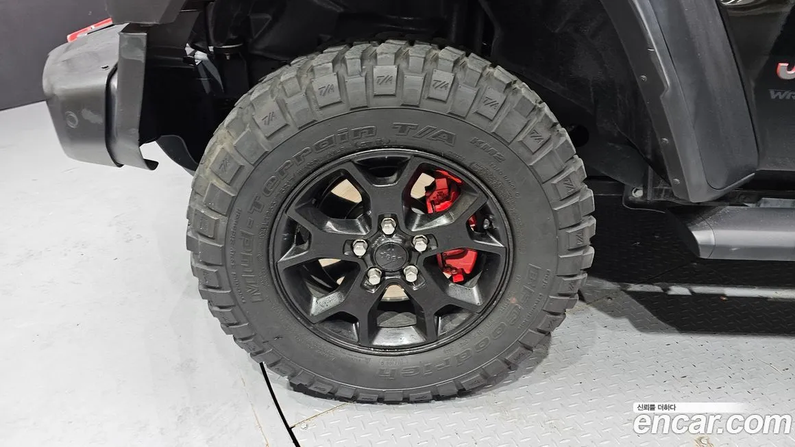 Jeep Wrangler — фото 3