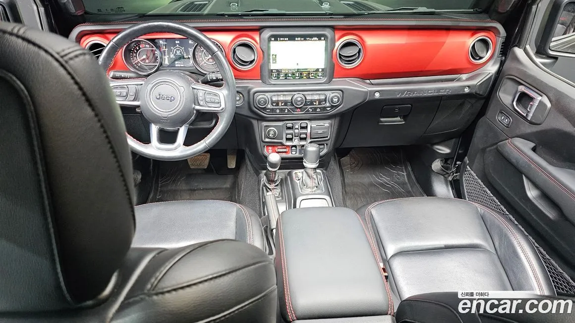 Jeep Wrangler — фото 10
