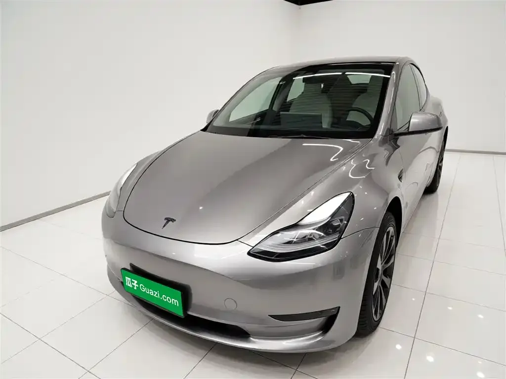 Tesla Model Y — фото 7