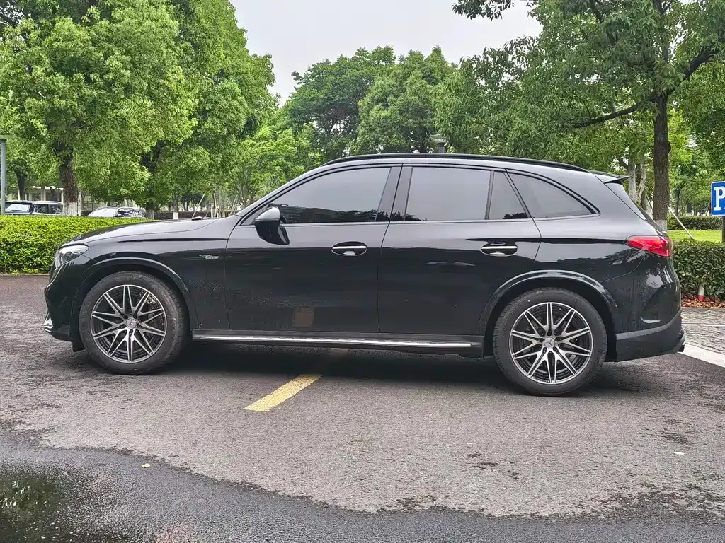 Mercedes-Benz GLC AMG — фото 10