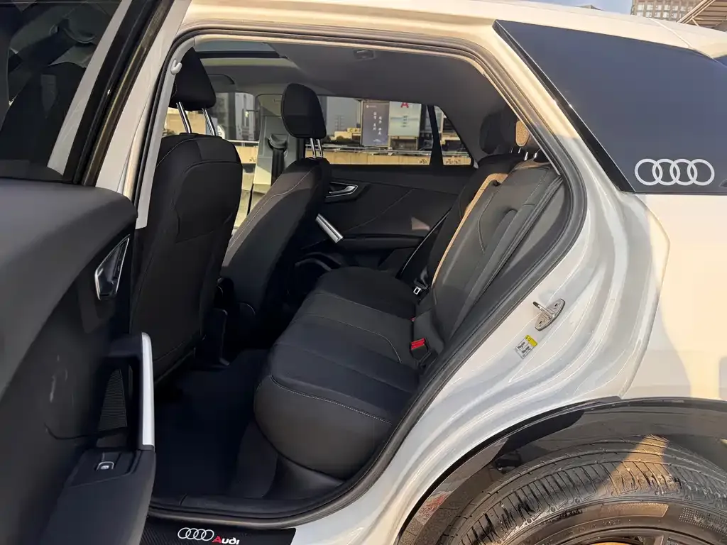 Audi Q2L 2021 из CN, фото 6