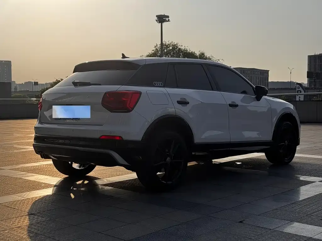 Audi Q2L 2021 из CN, фото 2
