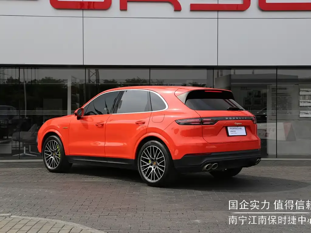 Porsche Cayenne Hybrid — фото 7