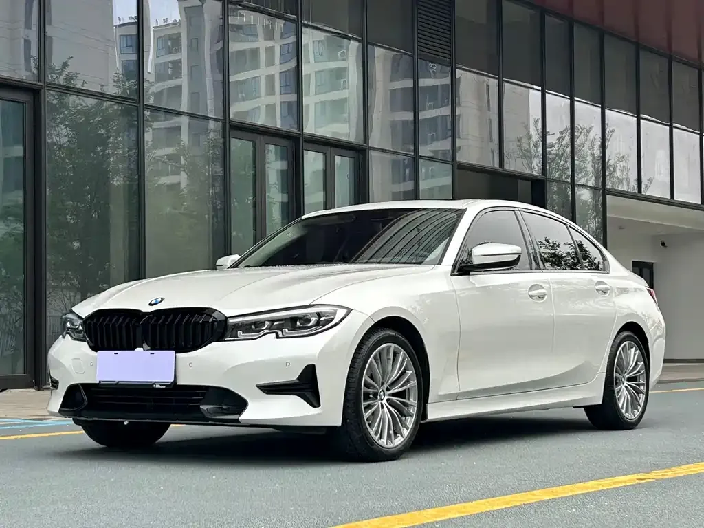 BMW 3 Series — фото 1