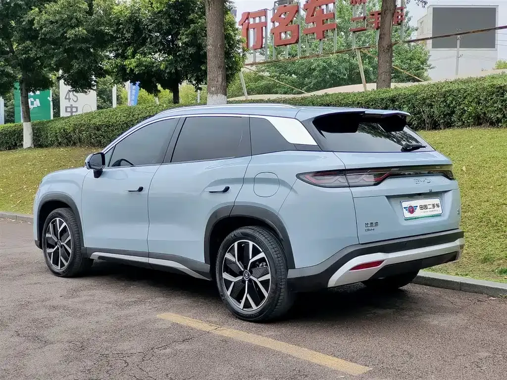 BYD L DM-i — фото 10