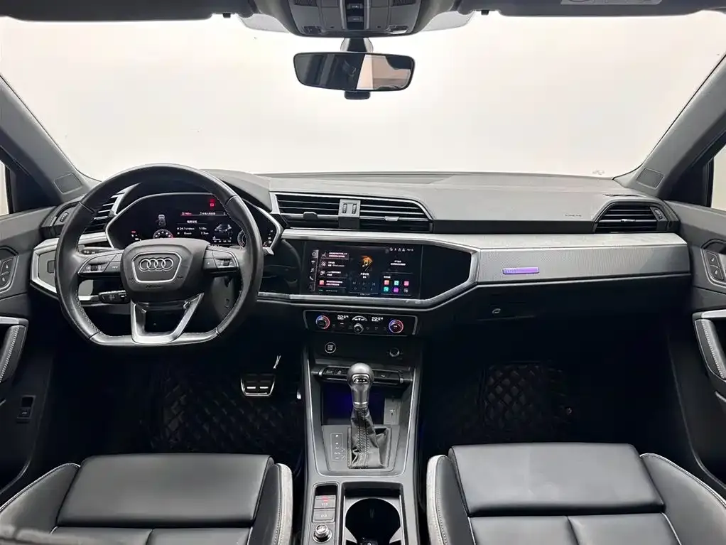 Audi Q3 — фото 9