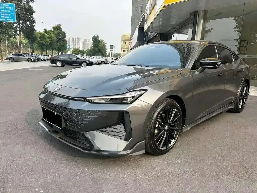 Changan UNI-V