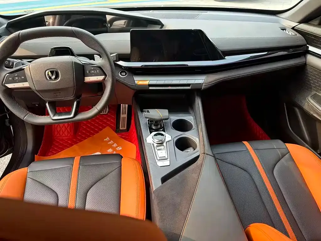 Changan UNI-V 2024 из CN, фото 4