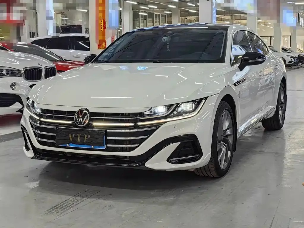 Volkswagen CC — фото 1