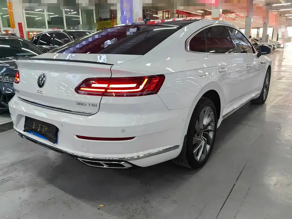 Volkswagen CC — фото 8