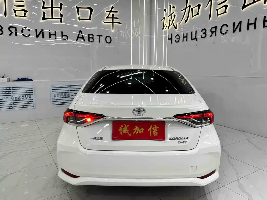 Toyota Corolla 2023 из CN, фото 10
