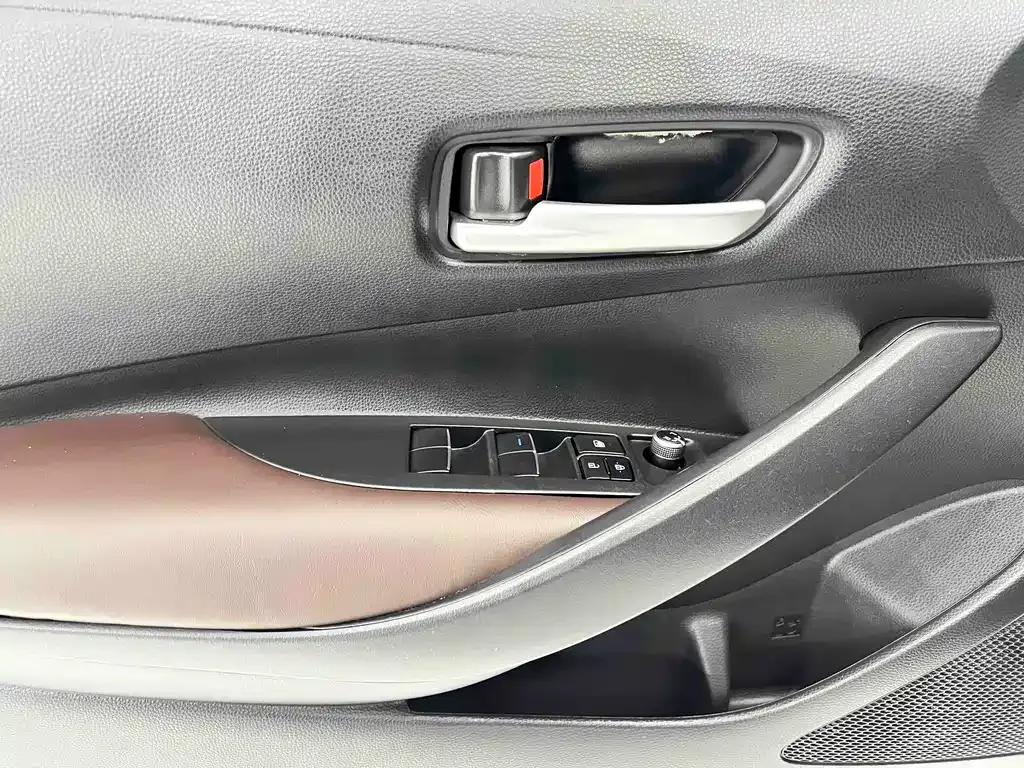 Toyota Corolla 2023 из CN, фото 5
