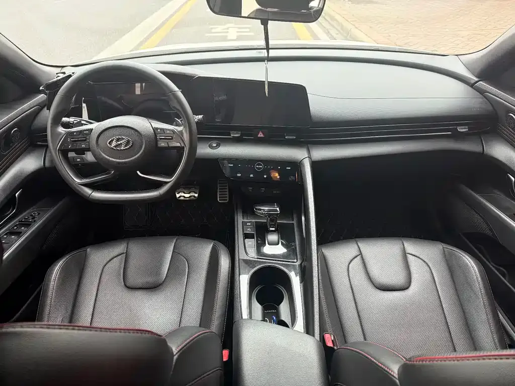 Hyundai Elantra 2021 из CN, фото 9