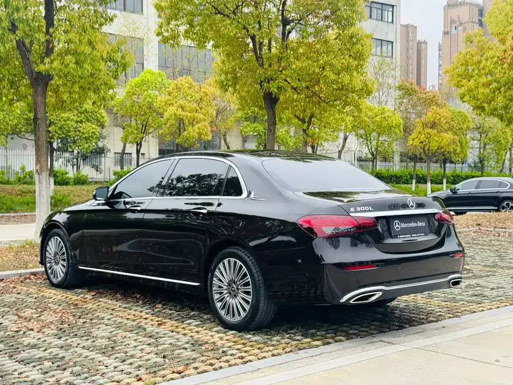 Mercedes-Benz E-Class 2023 из CN, фото 5