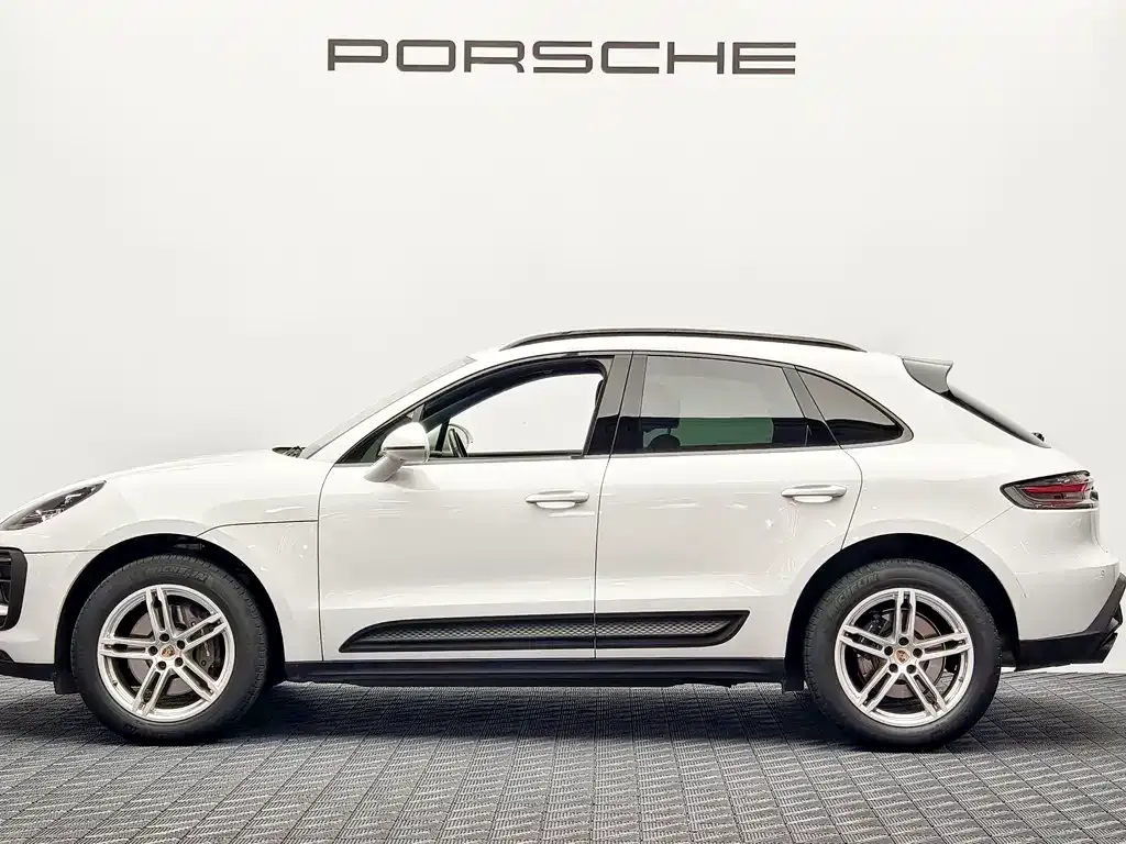 Porsche Macan — фото 9