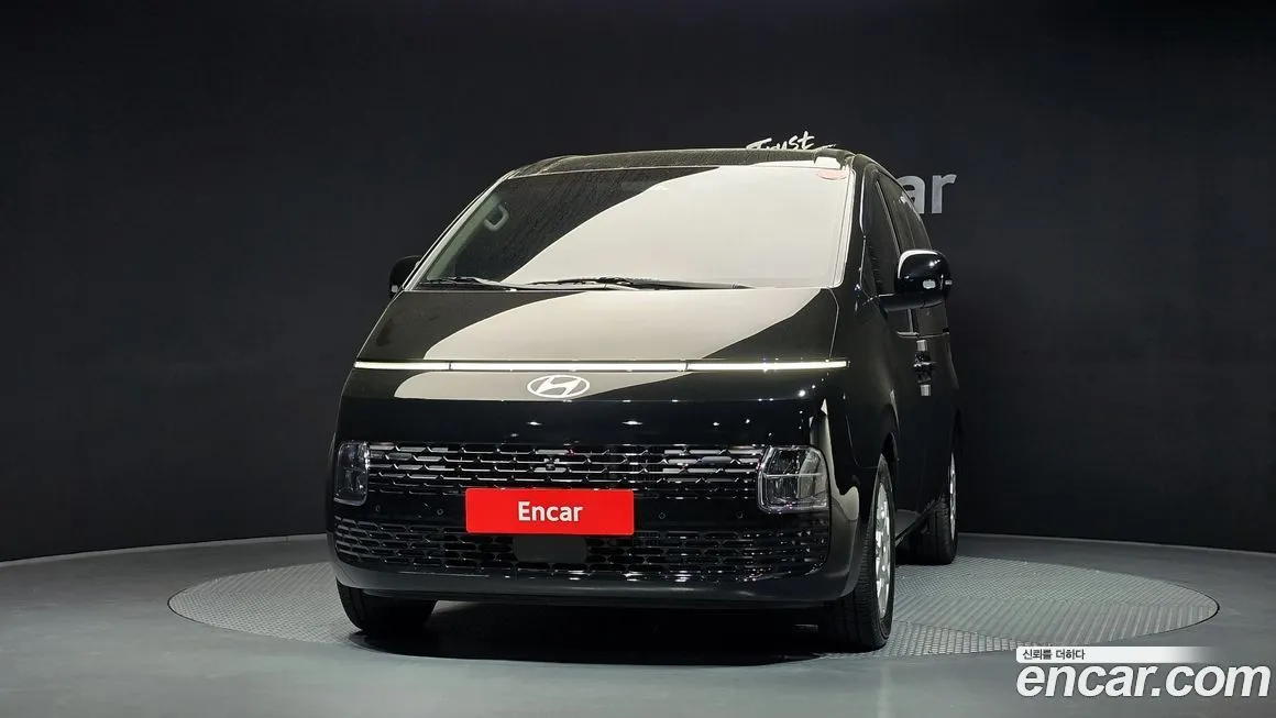 Hyundai Staria — фото 2