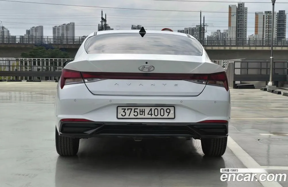 Hyundai AVANTE — фото 4